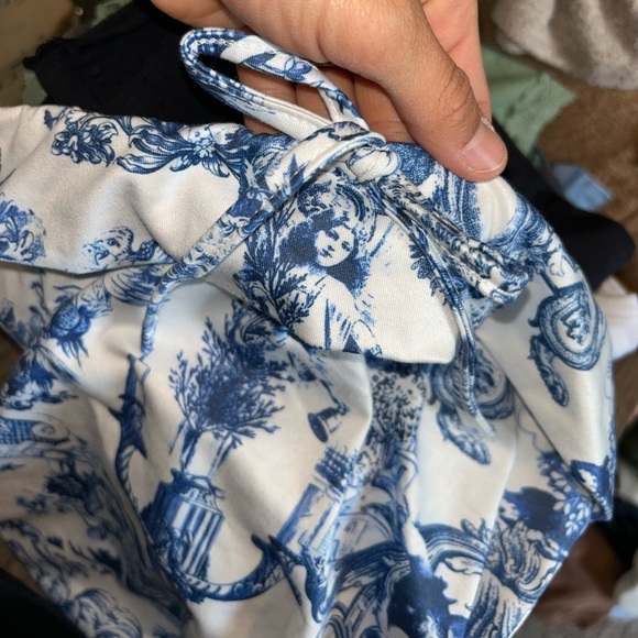 Blue and White renaissance art style Printed Tube Top - Picture 3 of 3